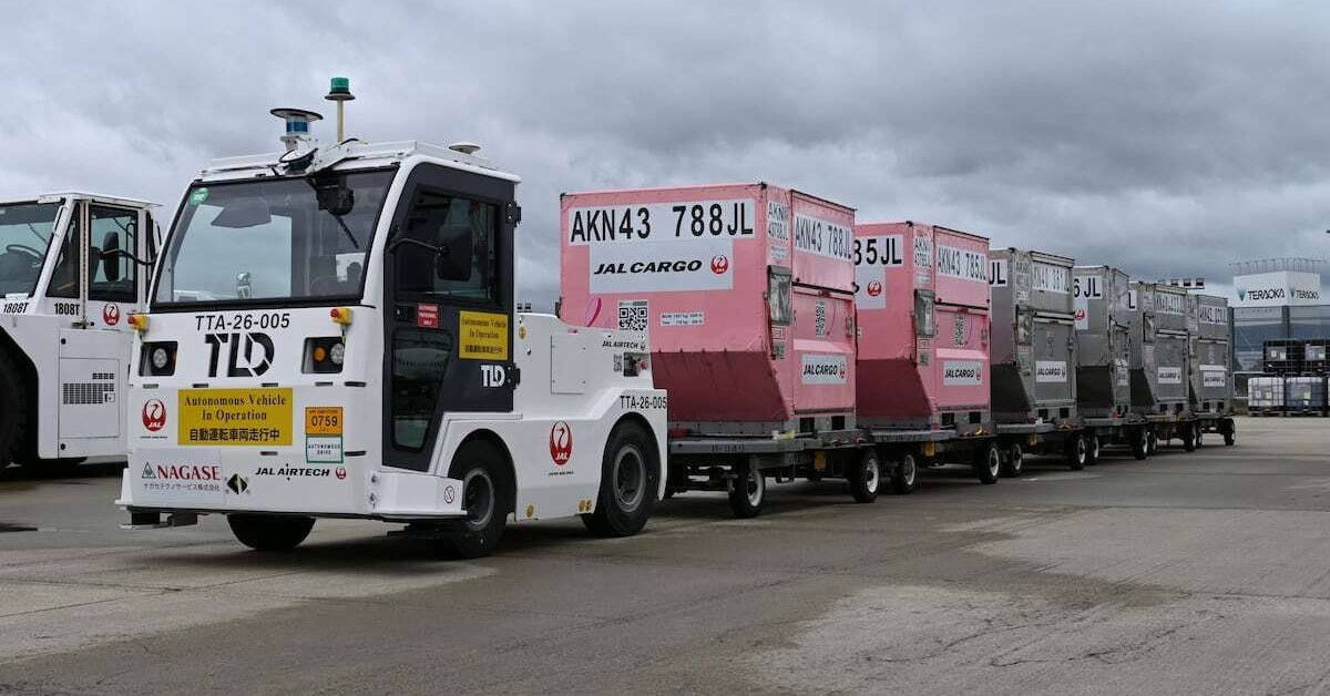 Fukuoka Airport Starts Level 4 Driverless Cargo Tugs
